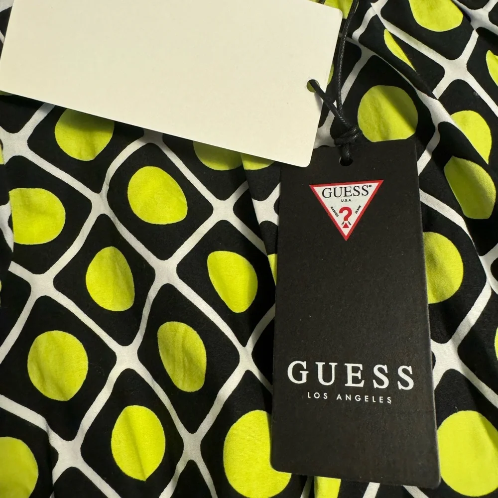 Guess Vibrant Lime and Black Patterned Long Sleeve Dress - Picture 4 of 12